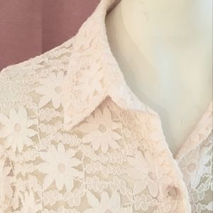 Sag Harbor Lace Blouse Long Sleeve